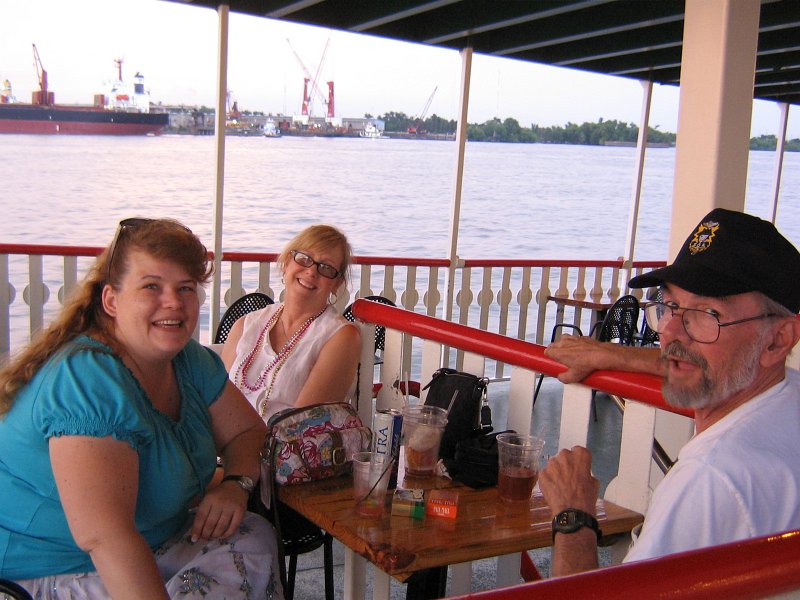 Shannon, Elly, Bruce.JPG